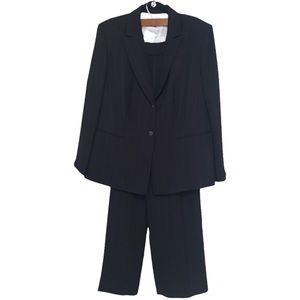 Tahari Two Piece Navy Blue Pin Striped Pant Suit Size 18W